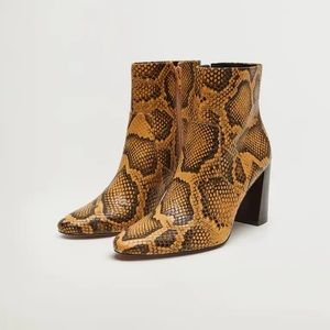 Pointed Heel Ankle Boot